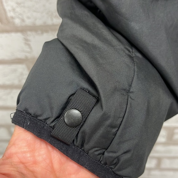 The North Face Black Thermoball ECO Primaloft Quilted Jacket XS Lightweight - Picture 5 of 10